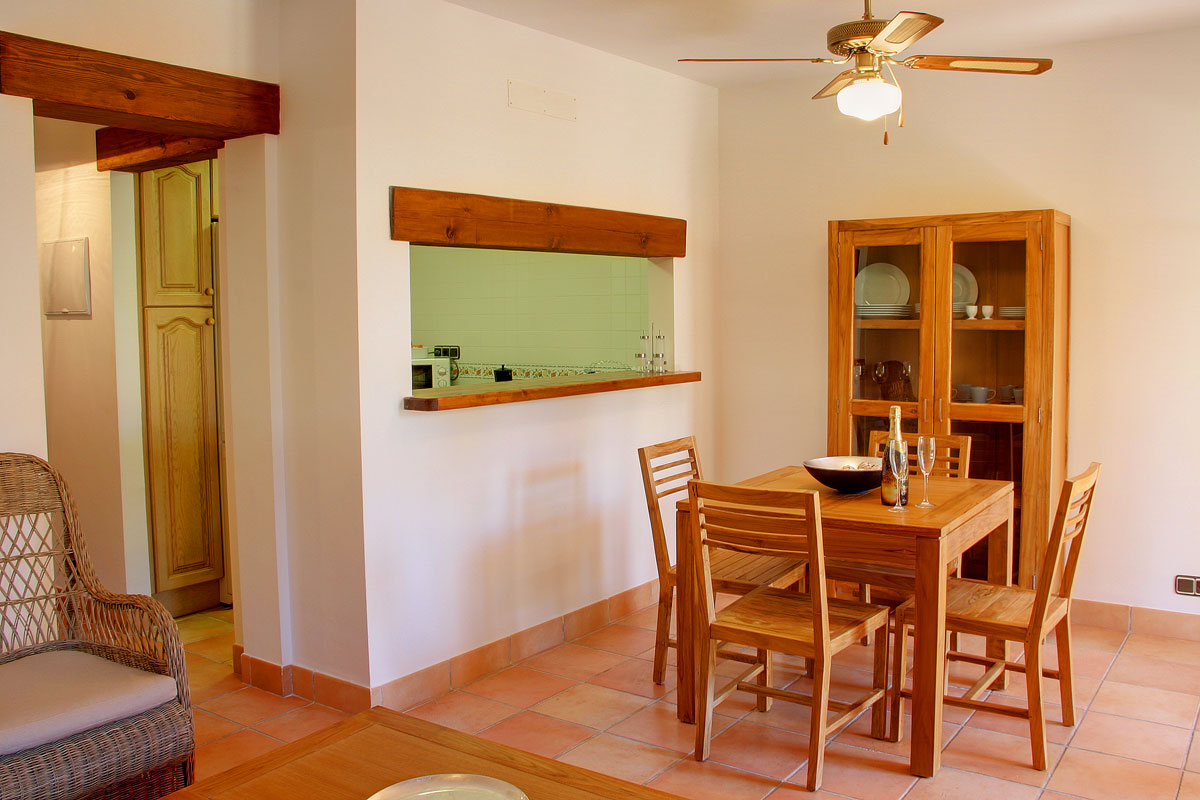 DSG-Photos-135-Harbour-Lights-LivingRoomC